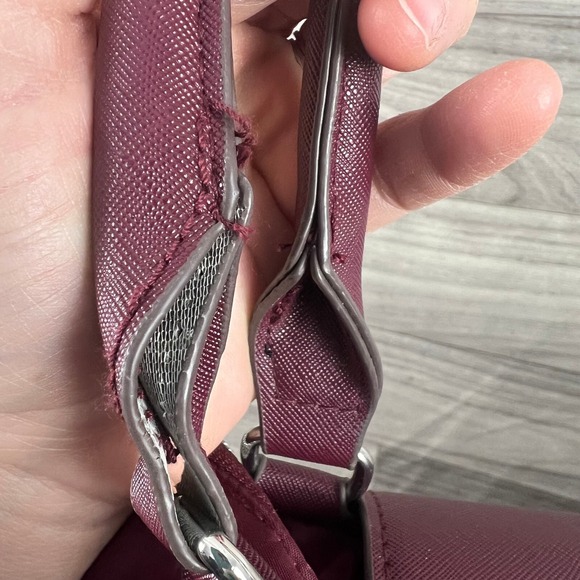 Aimee Kestenberg Duffle Tote Bag Womens Red Double Handle Inner Pockets Travel - Picture 15 of 16